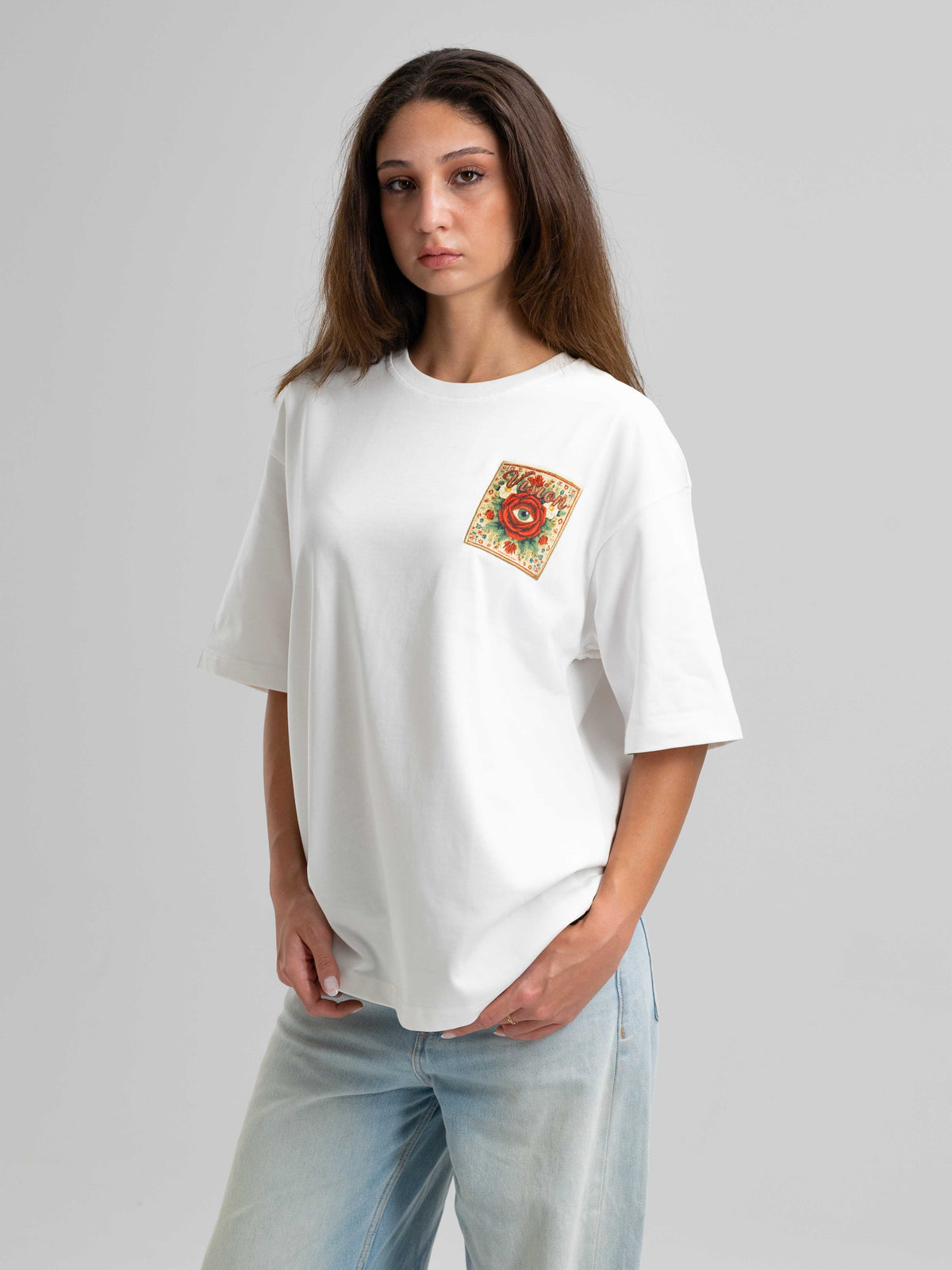 Vision Beyaz Oversize Patch Tasarım Tişört