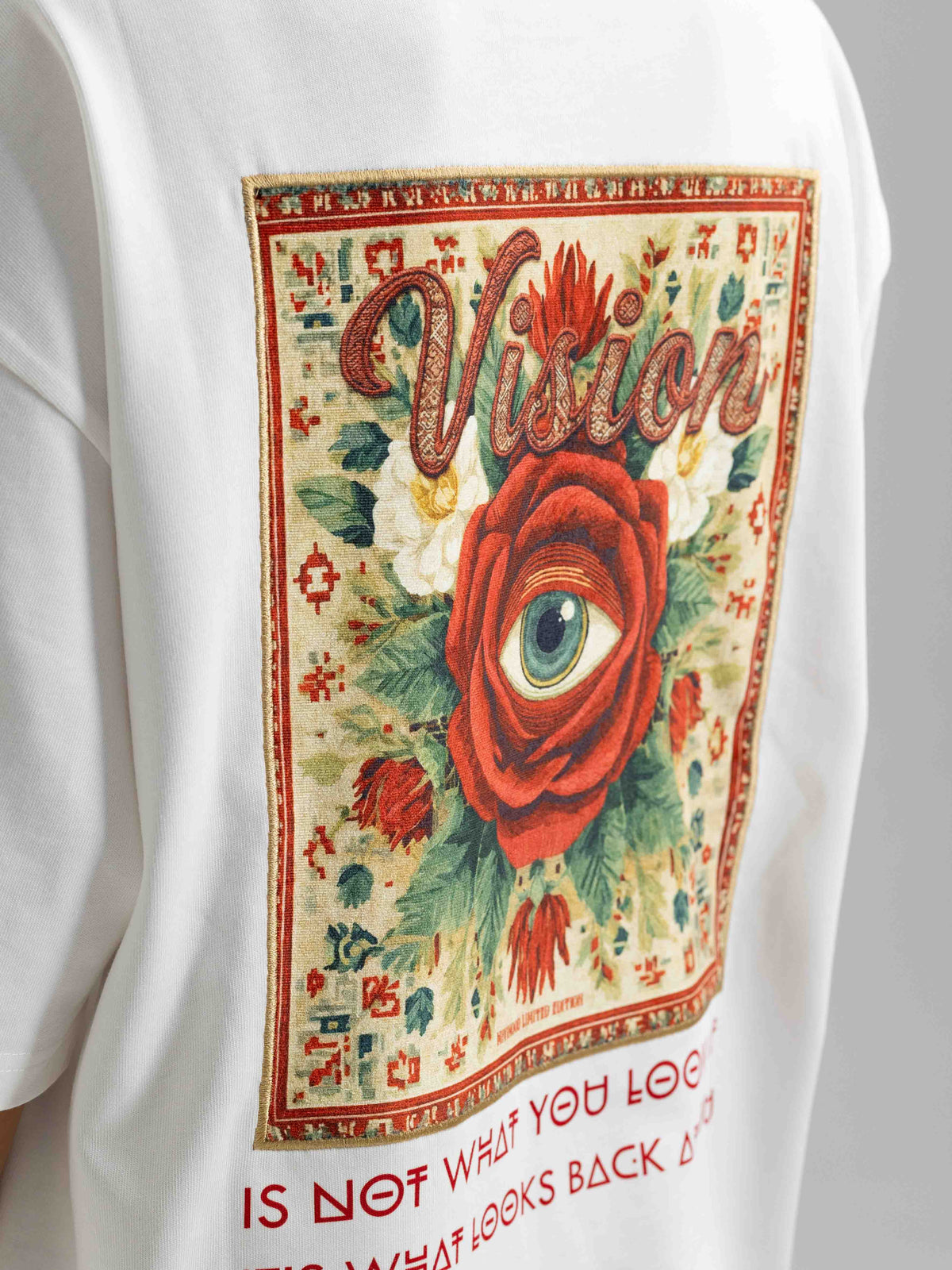 Vision Beyaz Oversize Patch Tasarım Tişört