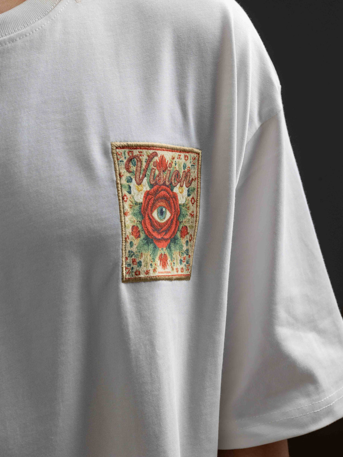 Vision Beyaz Oversize Patch Tasarım Tişört