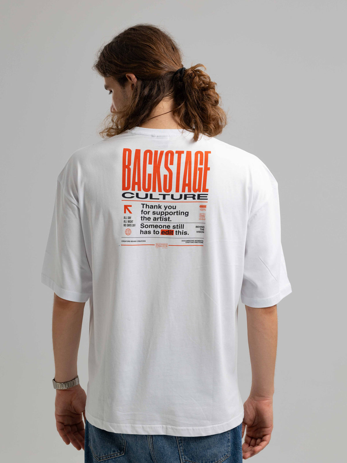 Backstage Culture Beyaz Oversize Baskılı Tişört