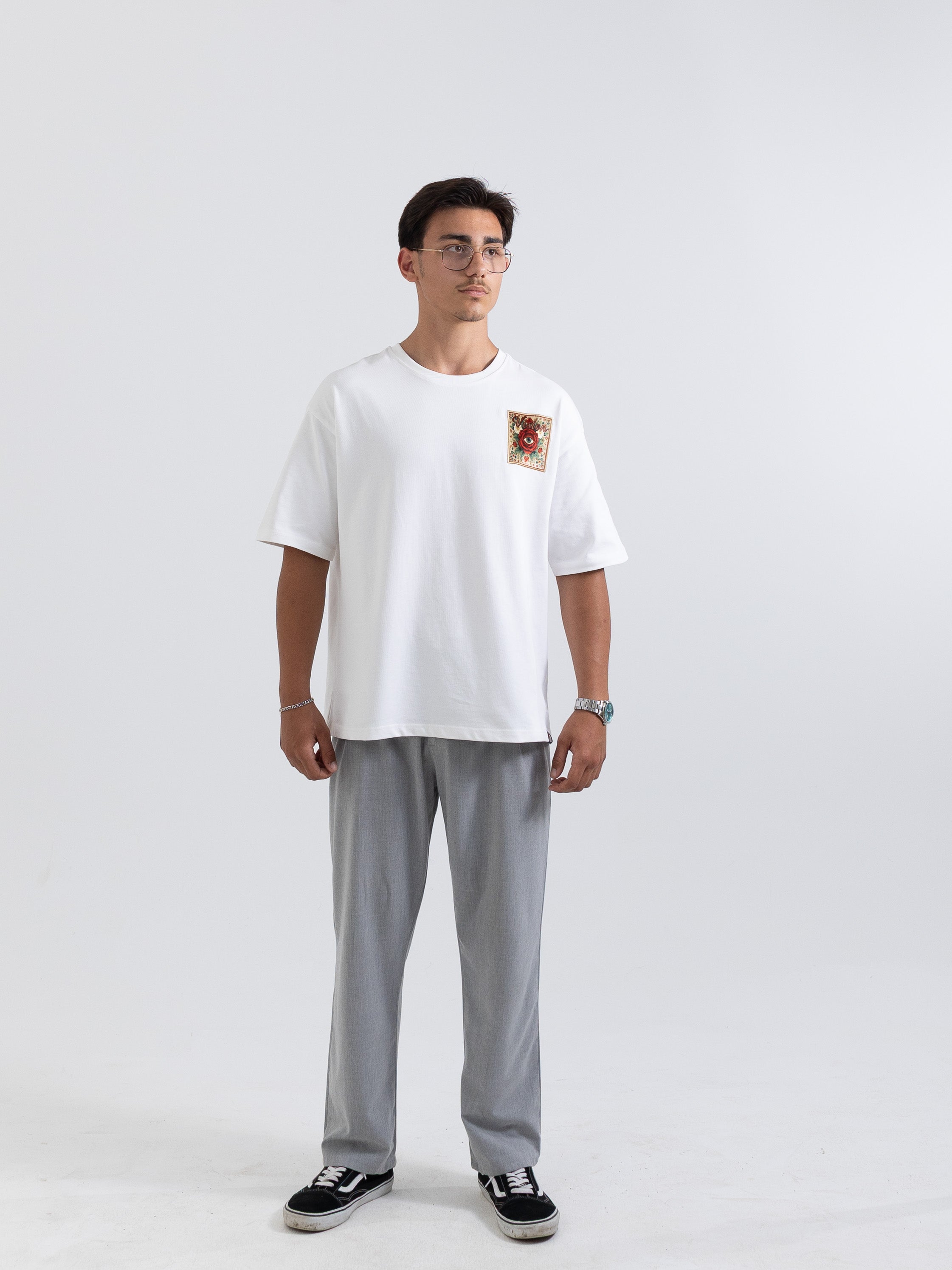 Vision Beyaz Oversize Patch Tasarım Tişört