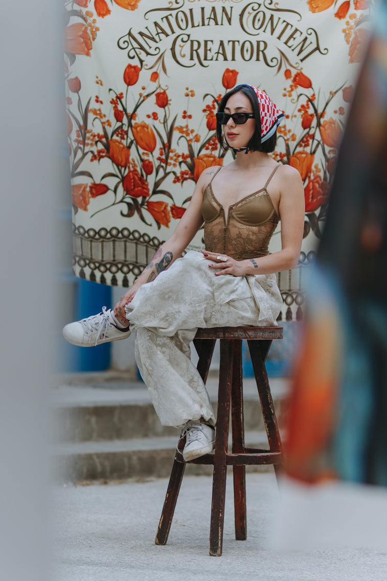 Anatolian Content Creator Duvar Örtüsü ve Backdrop