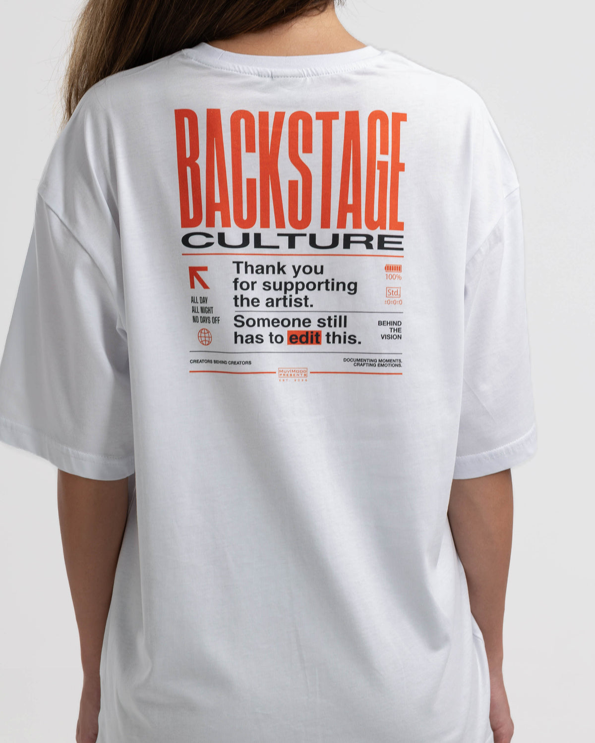 Backstage Culture Beyaz Oversize Baskılı Tişört